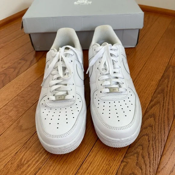 Nike Air Force 1 ‘07 Sneaker in white - Picture 3 of 9